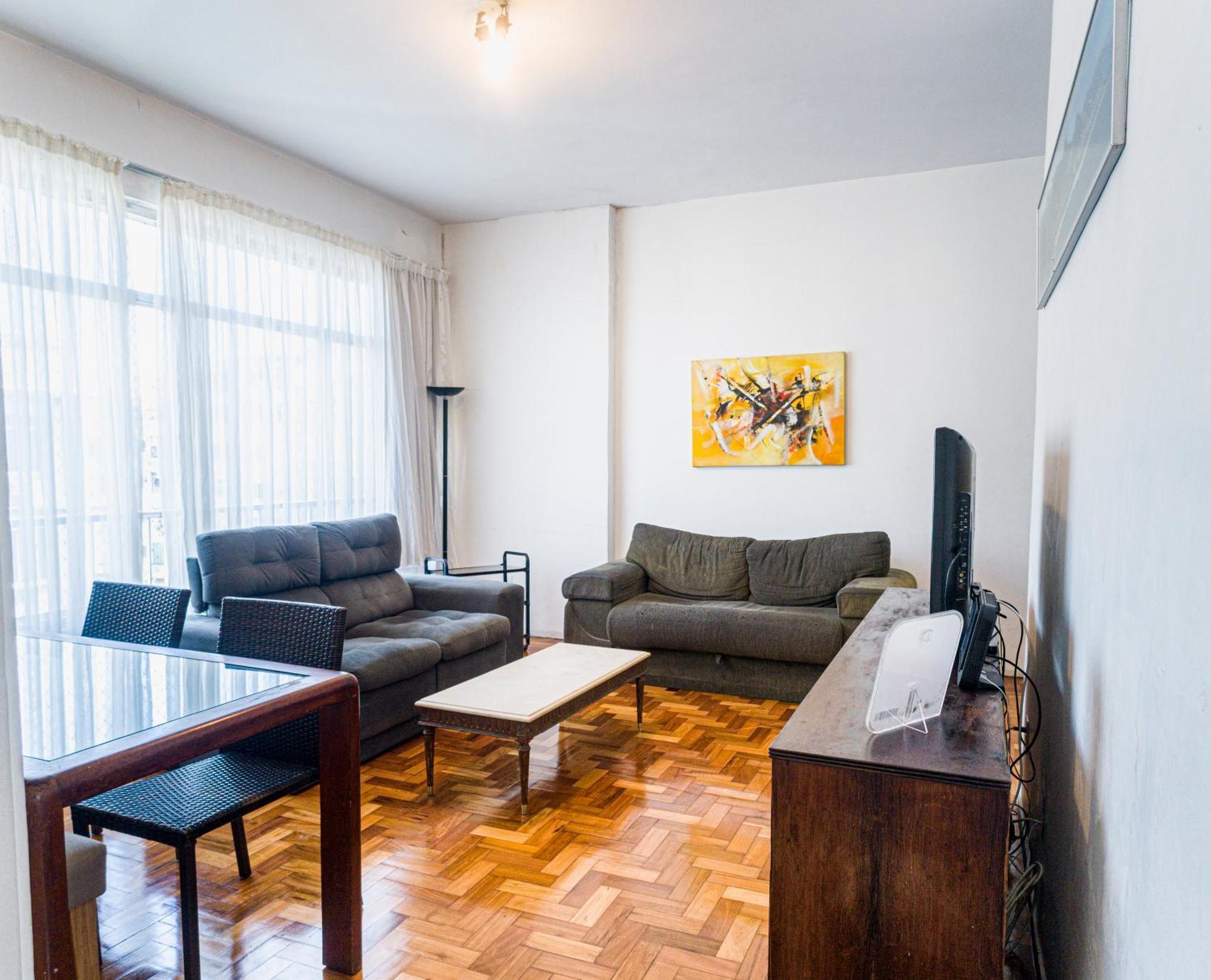 Completo Na De Copacabana, 3 , Em Andar Alto Com Vista Mar, Ar ,wifi, Tv Canais A Cabo, Pauloangerami Mvc18 *